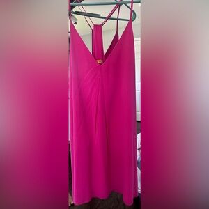 Alice & olivia fuscia dress